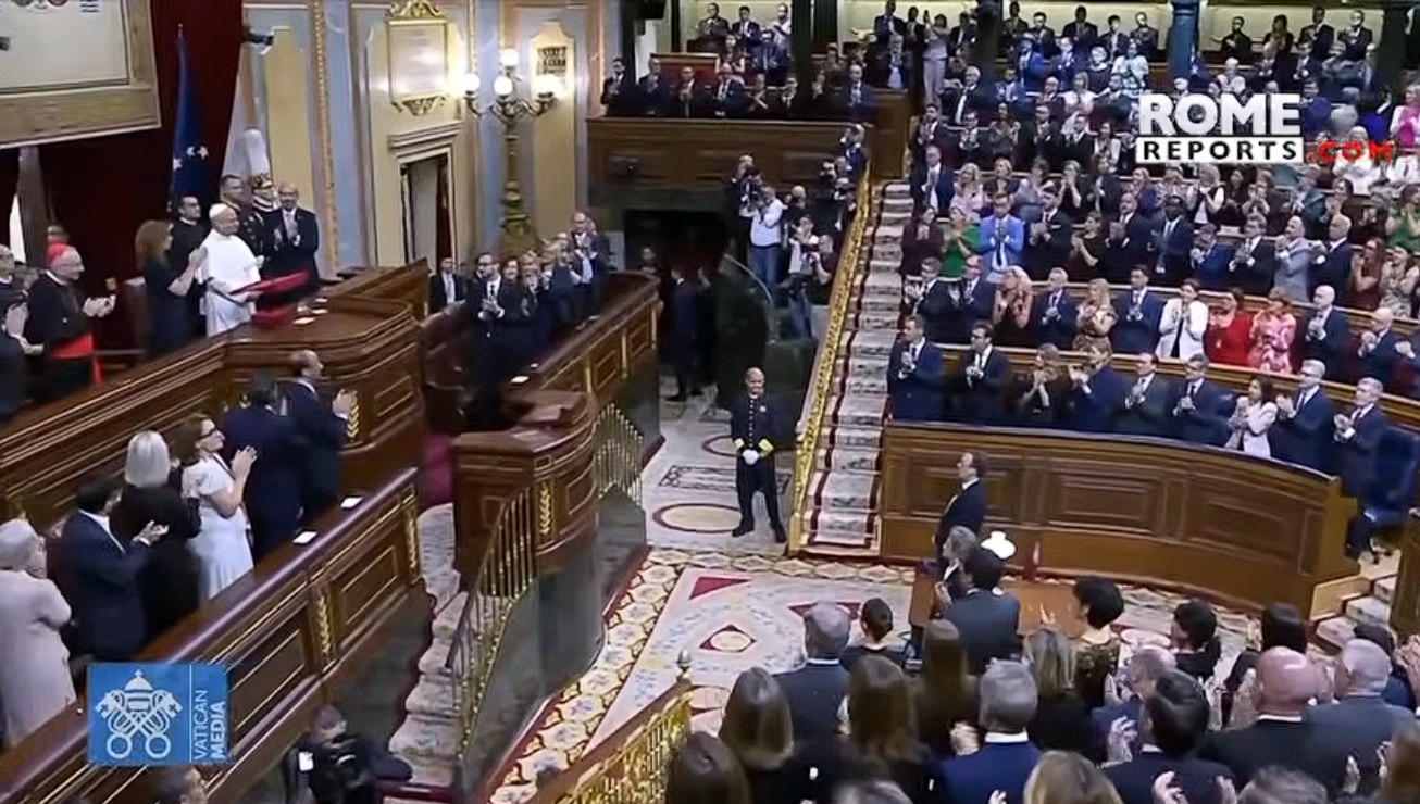 Discurs istoric al Papei Leon în Parlamentul Spaniei, aplaudat 7 minute în picioare: avertismentul Suveranului Pontif Discurs istoric al Papei Leon în Parlamentul Spaniei, aplaudat 7 minute în picioare: avertismentul Suveranului Pontif