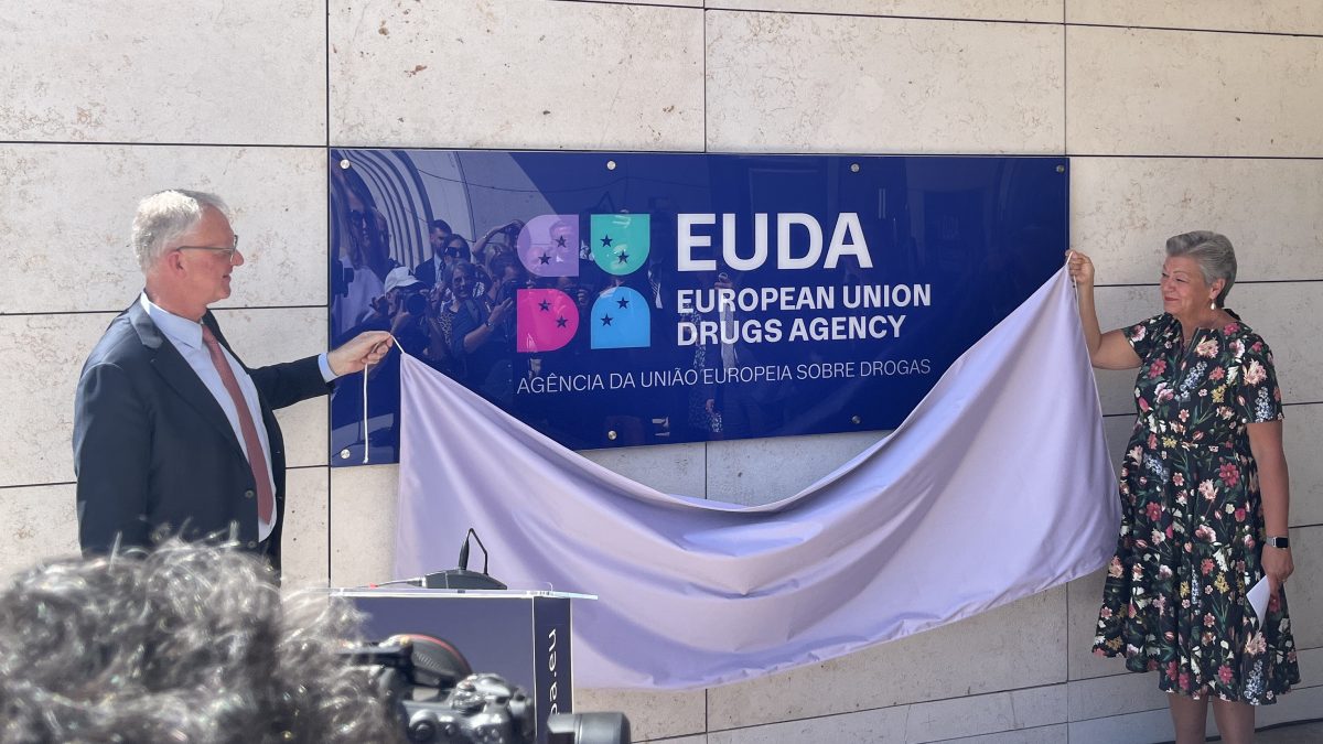 Piețele drogurilor din Europa cresc într-un ritm accelerat. EUDA avertizează asupra riscurilor tot mai mari pentru sănătatea publică Piețele drogurilor din Europa cresc într-un ritm accelerat. EUDA avertizează asupra riscurilor tot mai mari pentru sănătatea publică