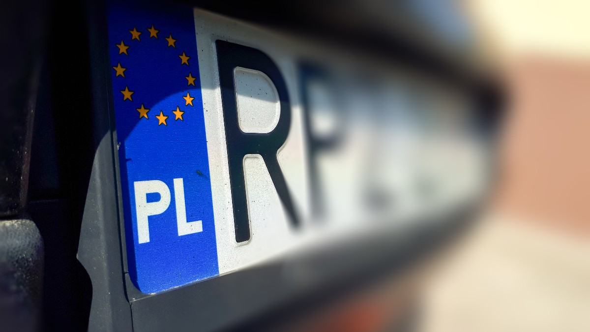 Un șofer trebuie să plătească 1,3 milioane de euro după un accident în Italia. Mașina avea numere poloneze