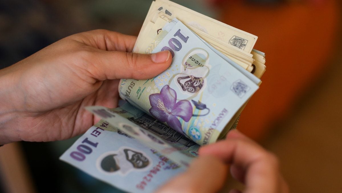 Cum poți cumula pensia cu salariul în 2026. Regulile, excepțiile și ce se schimbă după proiectul adoptat tacit în Senat Cum poți cumula pensia cu salariul în 2026. Regulile, excepțiile și ce se schimbă după proiectul adoptat tacit în Senat