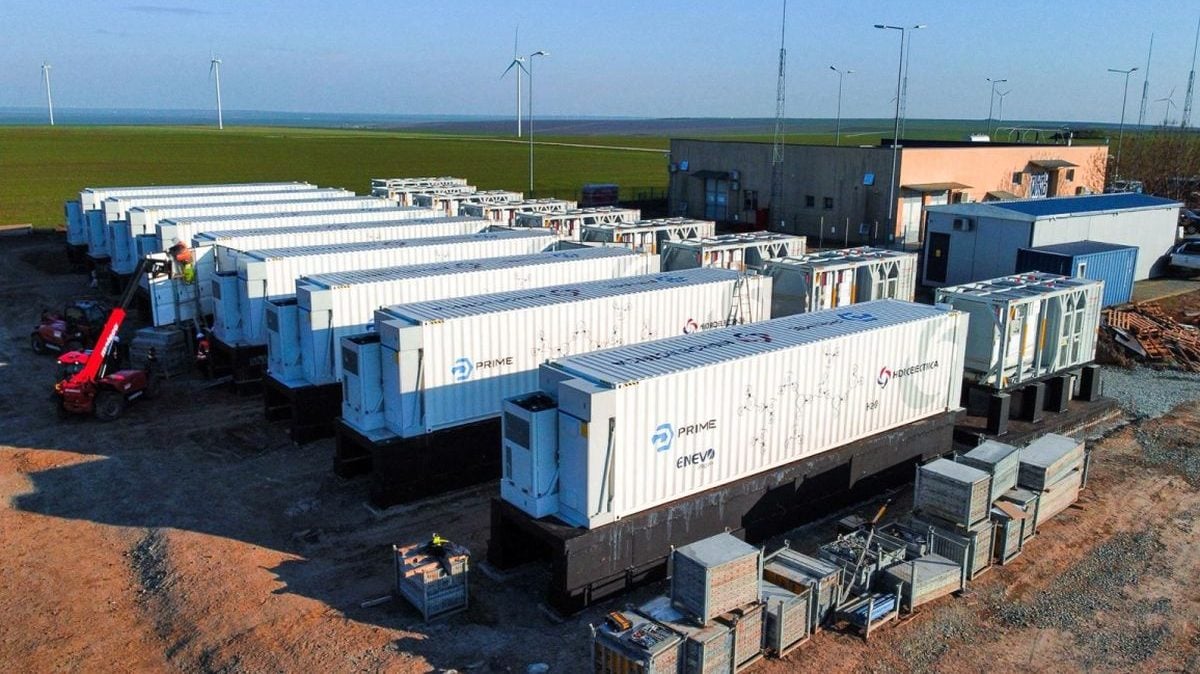 China oprește construcția de noi fabrici de baterii. Care este marea miză