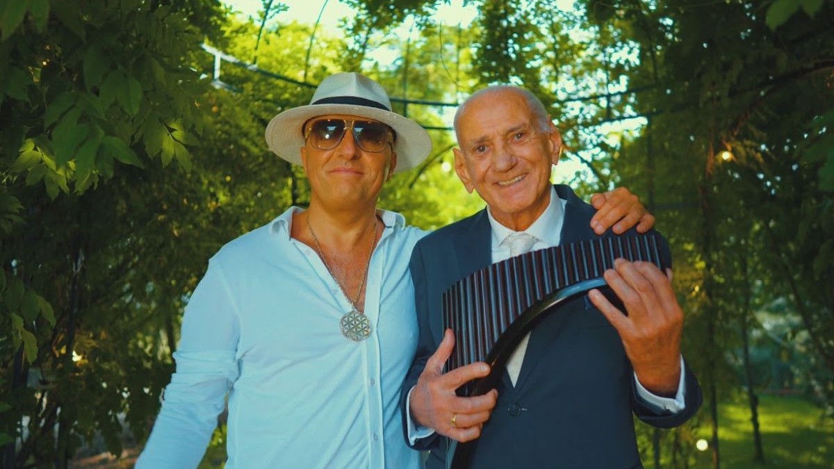 Maestrul Gheorghe Zamfir, colaborare inedită cu Costi Ioniță. Cum sună „Mi Reina”, melodia lansată împreună de cei doi Maestrul Gheorghe Zamfir, colaborare inedită cu Costi Ioniță. Cum sună „Mi Reina”, melodia lansată împreună de cei doi