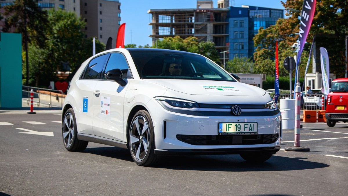 Am testat noul Volkswagen ID. Polo în București. Cât costă electrica și ce premiu a câștigat