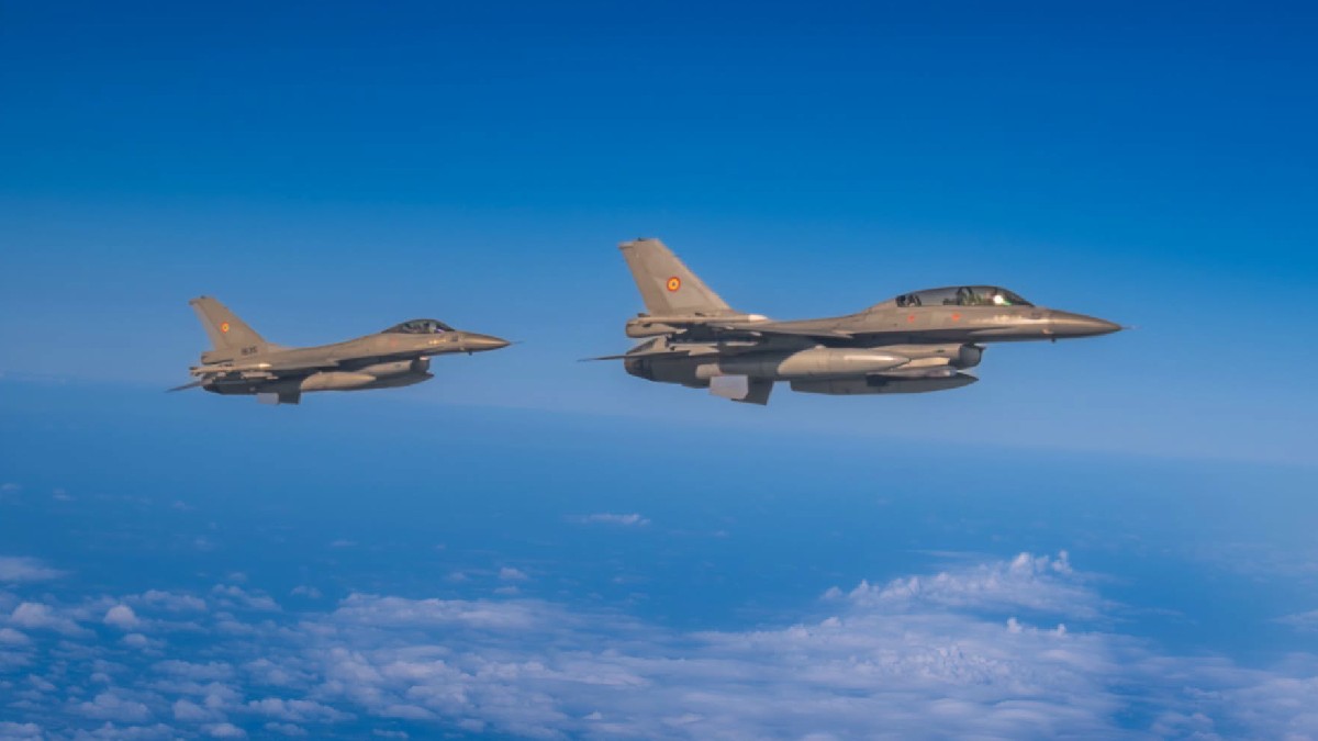 Două drone au fost doborâte deasupra Mării Negre de piloții români de F-16